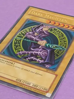 Yugioh Dark Magician SDY-006 - Ultra Rare Unlimited - Never Played NM/M - Image 5