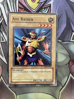 DB2-EN092 Axe Raider Common Unlimited Edition NM Yugioh Card - Image 1