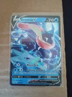 Pokemon TCG Greninja V Fusion Strike 073/264 Holo Ultra Rare - Image 1