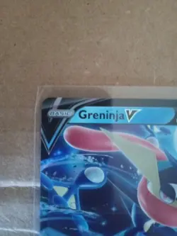 Pokemon TCG Greninja V Fusion Strike 073/264 Holo Ultra Rare - Image 3