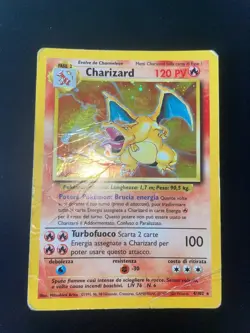 Carta Pokemon Charizard 4/102 Set Base ITA Rara Holo PLAYED - Image 2