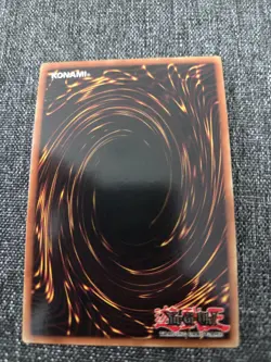 Vintage Konami Yugioh | Dark Magician SDY-006 | Holo Bleed Misprint Error | NM - Image 3