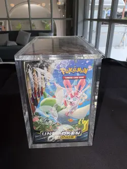 Pokemon TCG Sun & Moon Unbroken Bonds Booster Box Sealed In Acrylic Box CLEAN! 820650815478 - Image 3