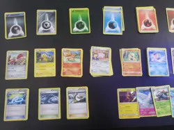 Pokemon TCG Mixed Lot Energy/Trainer/Pokemon Cards English, About 200 Cards - Image 2