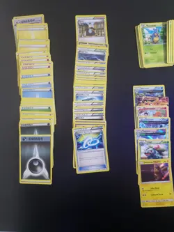 Pokemon TCG Mixed Lot Energy/Trainer/Pokemon Cards English, About 200 Cards - Image 3