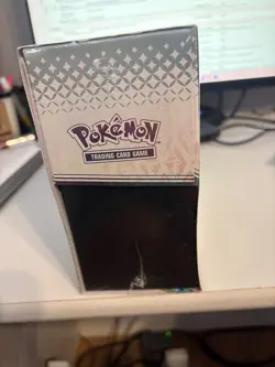 Pokemon Scarlet and Violet SV8.5 Prismatic Evolutions Elite Trainer Box - Image 5