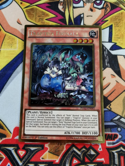 Traptrix Dionaea pgl2-en041 1st Edition (NM/VLP) Gold Rare Yu-Gi-Oh! - Image 1