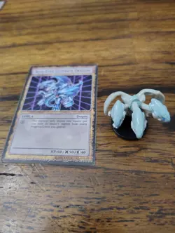 Yu-Gi-Oh Dungeondice Monsters Blue-Eyes Ultimate Dragon - Image 1
