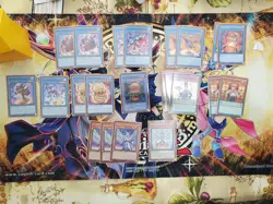 YuGiOh Nouvelles Deck; complete with Dragon Shield sleeves, a deck box + extras - Image 1