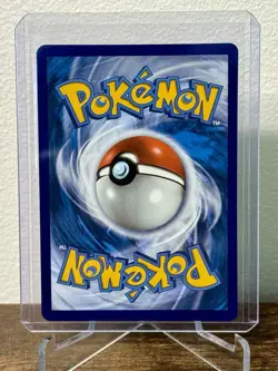 Celebi 009/185 Amazing Rare Vivid Voltage Pokemon Near Mint Pokemon TCG 2020 - Image 2