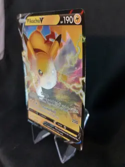 Pikachu V 43/185 - Ultra Rare Holo Vivid Voltage Pokemon TCG - Near Mint - Image 4
