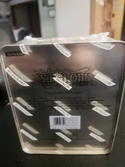 YUGIOH 2011 COLLECTOR'S TIN: NUMBER 17: LEVIATHAN DRAGON (FACTORY SEALED) - Image 2