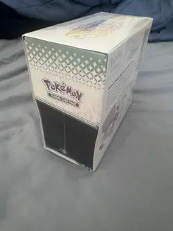 Pokemon Scarlet & Violet Prismatic Evolutions Elite Trainer Box ETB - New/Sealed - Image 4