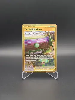 Pokemon TCG : Evolving Skies Turffield Stadium 234/203 Hyper Rare Gold Pokemon - Image 1