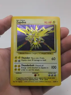Pokemon zapdos 16/102 Base Set Holo Damaged - Image 1