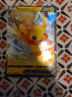 Pikachu V Holo Promo SWSH: Sword & Shield Promo Cards SWSH285 NM - Image 1