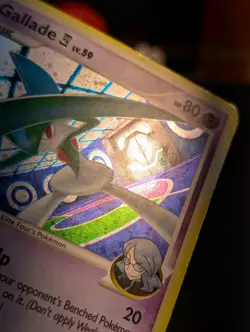 2009 Pokemon Rising Rivals Gallade Holo Card 20/111 Moderate Play - Image 2