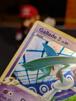 2009 Pokemon Rising Rivals Gallade Holo Card 20/111 Moderate Play - Image 3