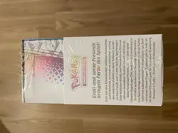 Pokemon Prismatische Entwicklungen – Super Premium Kollektion Deutsch Neu & OVP - Image 4