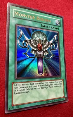 Yu-Gi-Oh! Monster Reborn - LOB-118 - Ultra Rare - Unlimited - Image 2
