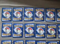 Pokemon Fossil Set Uncommon and Common Cards, Full Set 32x Cards - Image 3