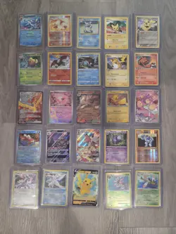 Pokemon TCG Pokemon Random 25-Card Foil Lot Radiant Charizard Vaporeon Ninetales - Image 1