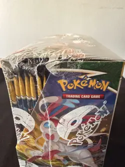 Pokemon TCG Sword & Shield Evolving Skies Booster Box English - w/acrylic case - Image 3
