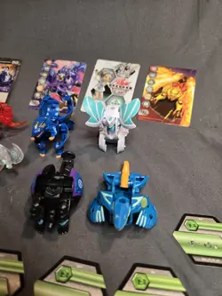 BAKUGAN lot of 7 with 4 cards - Image 3