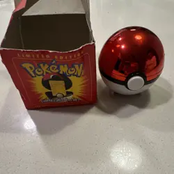 Nintendo Pokemon Pikachu 23K Gold-Plated Trading Card w/ Poke Ball & Box - Image 2