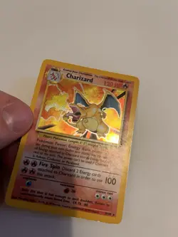 Pokemon TCG Charizard Base Set 4/102 Holo Holo Rare - Image 2