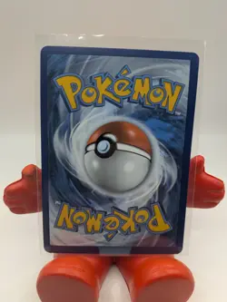 Pokemon TCG Pikachu VMAX 044/185 Vivid Voltage Ultra Rare Holo English - Image 2