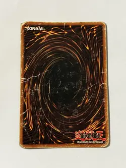 Yu-Gi-Oh! Dark Magician SDY-006 Ultra Rare Holo Unlimited 2500/2100 Konami - Image 2