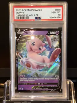 2020 POKEMON SWORD & SHIELD DARKNESS ABLAZE #069 MEW V PSA 10 - Image 2