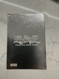 42 Yu-Gi-Oh ! Silver Metallic Duelist card protectors 96KT Sleeves RARE - Image 1