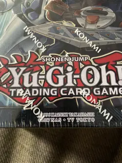 Yu-Gi-Oh! 2018 Mega Tin -Yusei- BRAND NEW - FACTORY SEALED - Trading Cards TCG - Image 3