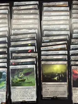 Magic the Gathering Warhammer 40k Necron Dynasties Commander Deck - Image 3