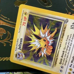 1999 WOTC Pokemon JUNGLE JOLTEON HOLO 4/64 MP - Image 3