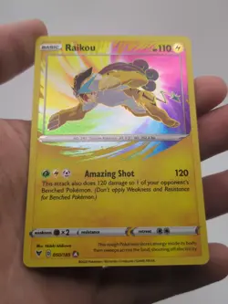 NM Raikou 050/185 Vivid Voltage Amazing Rare Pokemon - Image 1