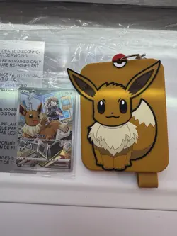 Pokemon TCG Chinese Eevee Exclusive Sealed Promo With Keychain Holder - Image 1