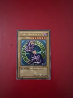 Yu-Gi-Oh! Dark Magician Ultra Rare SDY-006 1996 - Image 1