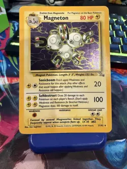 Magneton 11/62 Fossil Holo Rare Pokemon TCG HP - Image 1