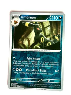 Umbreon 059/131 Holo Rare SV: Prismatic Evolutions Pokemon Reverse Holo NM - Image 1