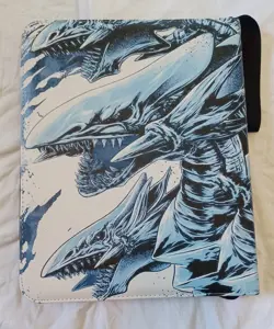 Yu-Gi-Oh! Blue Eyes White Dragon Binder | 3-Ring Binder with Zipper - Image 2