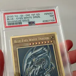 YuGiOh - Blue Eyes White Dragon 1st Edition - MAGO-EN001 Maximum Gold - PSA 7. - Image 5