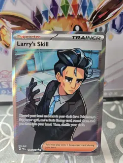 Pokemon - Larry's Skill - 139/131 - SV Prismatic Evolutions - Full Art Trainer - Image 1