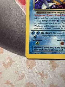 2021 Pokemon SWSH Celebrations Dark Gyarados Classic Collection #8/82 - Image 3