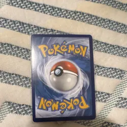 The Pokemon Company Dragonite V SWSH235 SWSH Promo Holo Eng 230 HP - Image 2