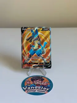Lucario V SWSH213 Sword & Shield Promo Holo Near Mint - Image 1
