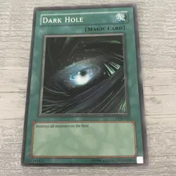 Yu-Gi-Oh Card YUGIOH DARK HOLE SUPER RARE LOB-052 Near Mint - Image 2