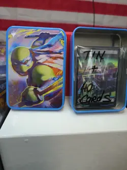 OPEN TIN Magic: Teenage Mutant Ninja Turtles Tin featuring Leonardo + 40 Cards - Image 1